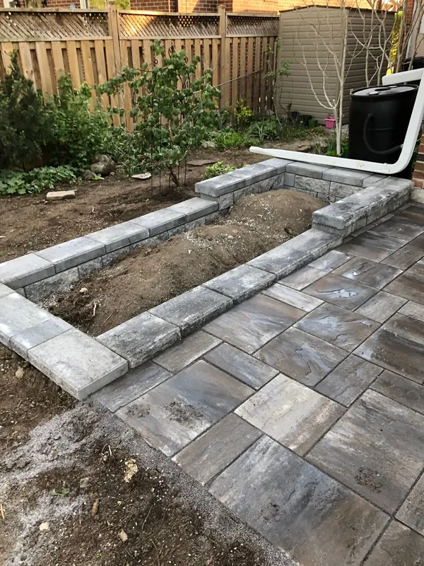 Tall interlock retaining wall
